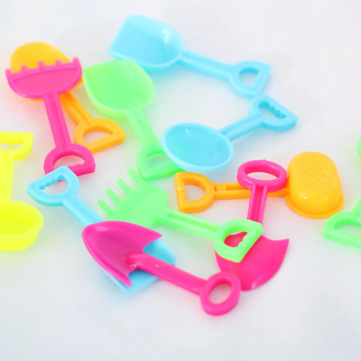 10Pcs 1/12 Miniature Beach Toys Dollhouse Shovel Rake Sand Digging Tool K97254
