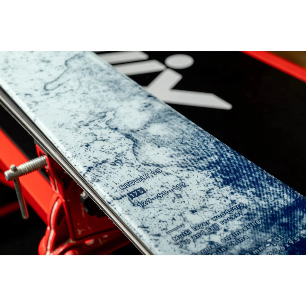 95 Skis I845