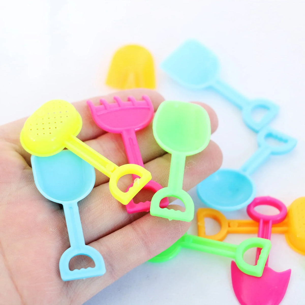 10Pcs 1/12 Miniature Beach Toys Dollhouse Shovel Rake Sand Digging Tool K97254