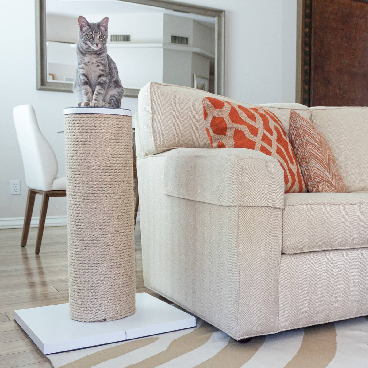 Oversized Jute Cat Scratcher and Perch, White M15580