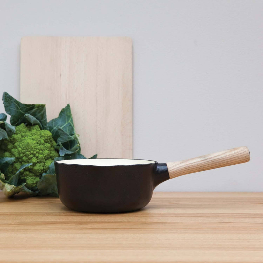 Green Cast Iron Saucepan 1.8 qt R244